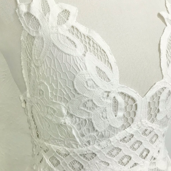 Free People Adella Cami Tank Top in White Size Small NEW - Picture 6 of 9